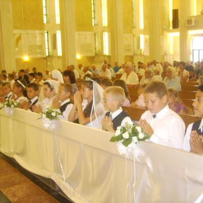 17 iunie: Şcheia: Prima Sfântă Împărtăşanie