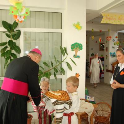 17 iunie: Gherăeşti: Grădiniţa "Sfânta Familie" la 10 ani de activitate