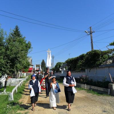21 iunie: Gherăeşti: Funeraliile sr. Lenuţa Bereşoaei