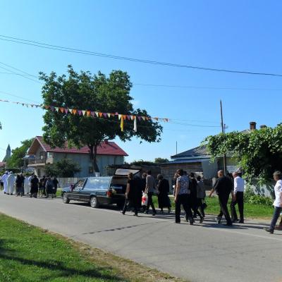 21 iunie: Gherăeşti: Funeraliile sr. Lenuţa Bereşoaei