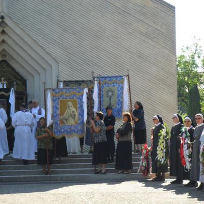 21 iunie: Gherăeşti: Funeraliile sr. Lenuţa Bereşoaei