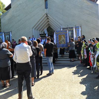 21 iunie: Gherăeşti: Funeraliile sr. Lenuţa Bereşoaei