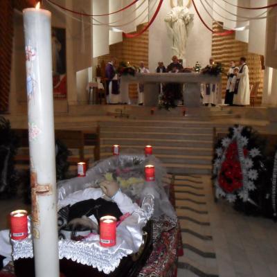 21 iunie: Gherăeşti: Funeraliile sr. Lenuţa Bereşoaei
