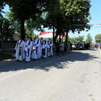 21 iunie: Gherăeşti: Funeraliile sr. Lenuţa Bereşoaei