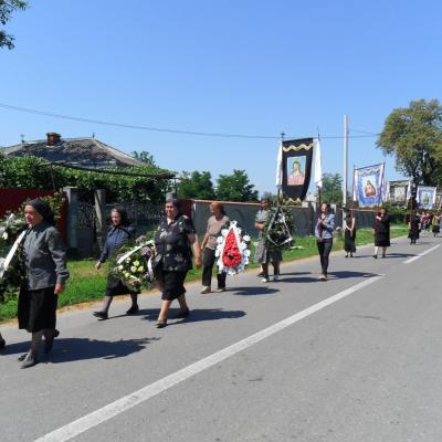 21 iunie: Gherăeşti: Funeraliile sr. Lenuţa Bereşoaei
