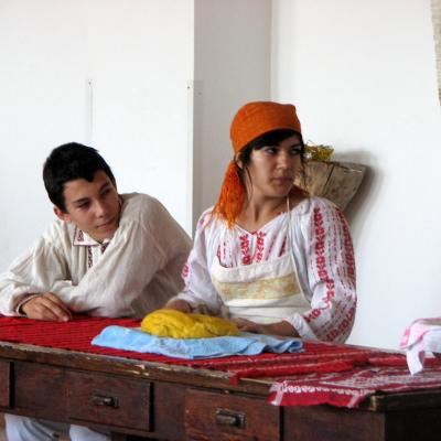 21 iunie: Oneşti: Teatru religios la Liceul teologic romano-catolic