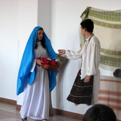 21 iunie: Oneşti: Teatru religios la Liceul teologic romano-catolic