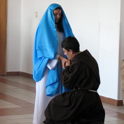 21 iunie: Oneşti: Teatru religios la Liceul teologic romano-catolic