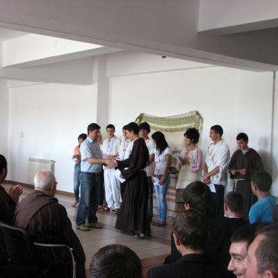 21 iunie: Oneşti: Teatru religios la Liceul teologic romano-catolic