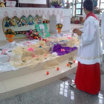 24 iunie: Valea Mică: Prima sfântă Împărtăşanie
