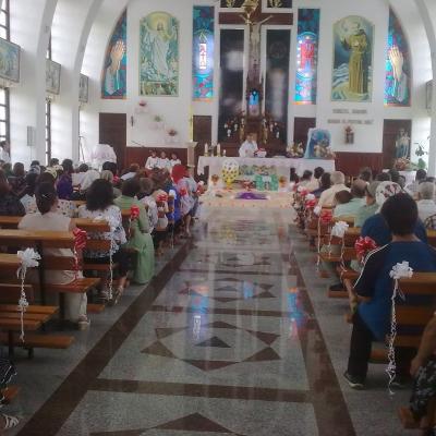 24 iunie: Valea Mică: Prima sfântă Împărtăşanie