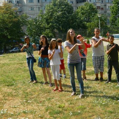 25-29 iunie şi 2-6 iulie: Iaşi ("Sfânta Tereza"): GREF şi campus: "Nemo şi perla albastră"