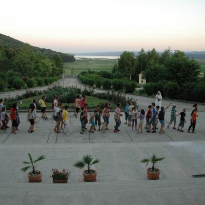 25-29 iunie şi 2-6 iulie: Iaşi ("Sfânta Tereza"): GREF şi campus: "Nemo şi perla albastră"