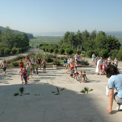 25-29 iunie şi 2-6 iulie: Iaşi ("Sfânta Tereza"): GREF şi campus: "Nemo şi perla albastră"