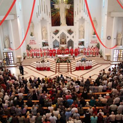 29 iunie: Bacău: Hramul bisericii "Ss. Petru şi Paul"