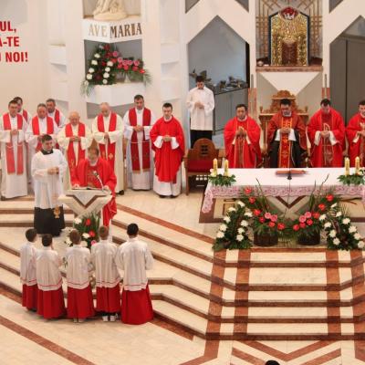 29 iunie: Bacău: Hramul bisericii "Ss. Petru şi Paul"