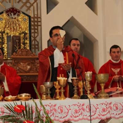 29 iunie: Bacău: Hramul bisericii "Ss. Petru şi Paul"