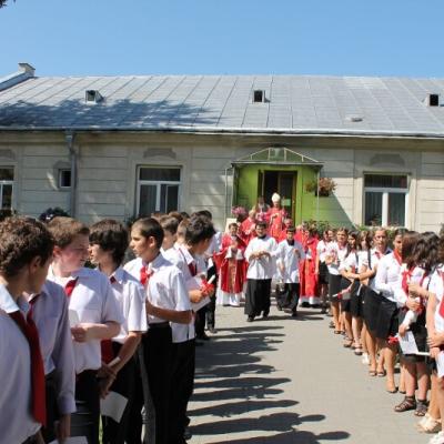 1 iulie: Rădăuţi: Administrarea Mirului. Foto: Ioan Smid