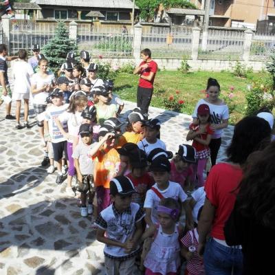 10-15 iulie: Frumoasa: Campus pentru copii