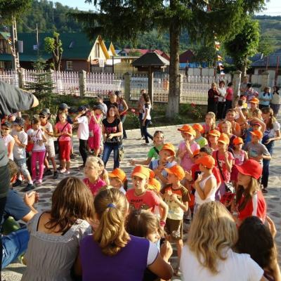 10-15 iulie: Frumoasa: Campus pentru copii