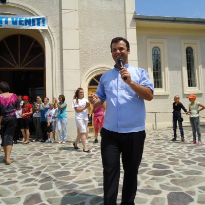 10-15 iulie: Frumoasa: Campus pentru copii