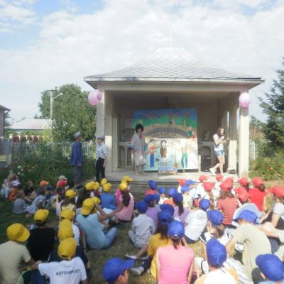 11-14 iulie: Buhonca: "Vara Împreună" cu Momo