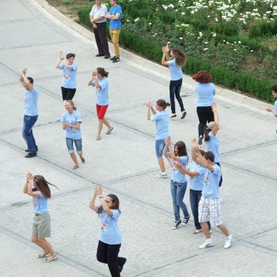 15 iulie: Iaşi: lansarea imnului INTC 2012 şi flash-mob de prezentare a evenimentului