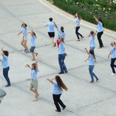 15 iulie: Iaşi: lansarea imnului INTC 2012 şi flash-mob de prezentare a evenimentului