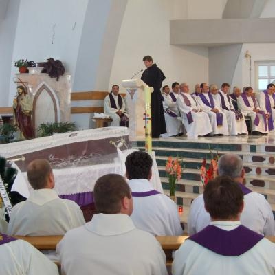 17 iulie: Nisiporeşti: Funeraliile părintelui Petru Albert