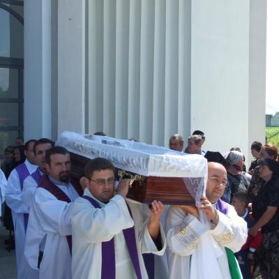 17 iulie: Nisiporeşti: Funeraliile părintelui Petru Albert