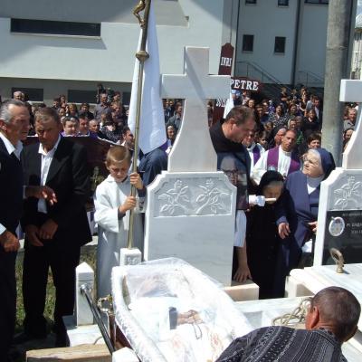 17 iulie: Nisiporeşti: Funeraliile părintelui Petru Albert