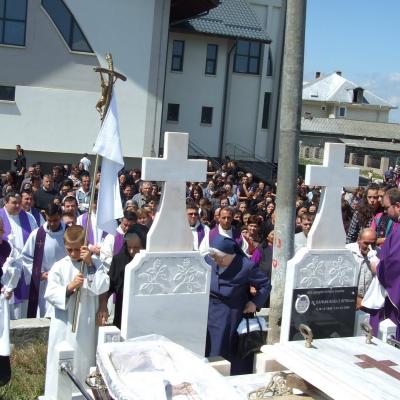 17 iulie: Nisiporeşti: Funeraliile părintelui Petru Albert