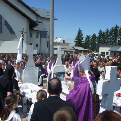 17 iulie: Nisiporeşti: Funeraliile părintelui Petru Albert