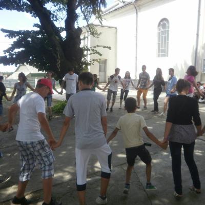 18-20 iulie: Iugani: Campus "Vara împreună"