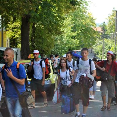 25 iulie: INTC Iaşi: Sosirea tinerilor participanţi