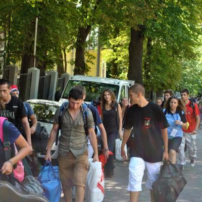 25 iulie: INTC Iaşi: Sosirea tinerilor participanţi