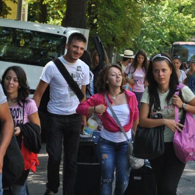 25 iulie: INTC Iaşi: Sosirea tinerilor participanţi