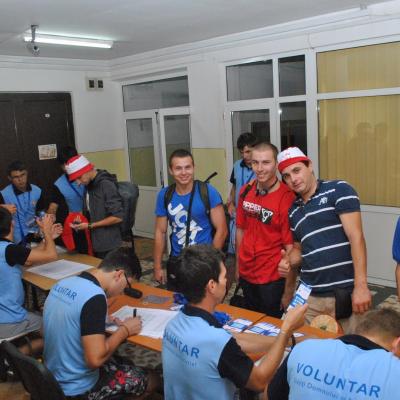25 iulie: INTC Iaşi: Sosirea tinerilor participanţi