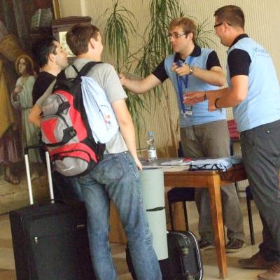 25 iulie: INTC Iaşi: În aşteptarea celor cazaţi la Institutul Teologic "Sfântul Iosif"