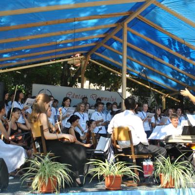26 iulie: INTC Iaşi: Liturghia de joi dimineaţă