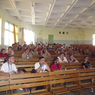 26 iulie: INTC Iaşi: "Unde sunt copiii tăi?" - Conferinţa ţinută de Mons. Ioan Chişărău