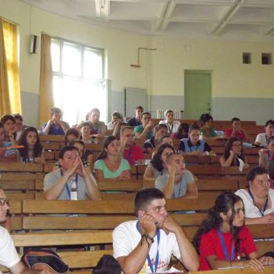 26 iulie: INTC Iaşi: "Unde sunt copiii tăi?" - Conferinţa ţinută de Mons. Ioan Chişărău
