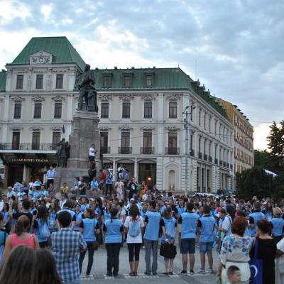 27 iulie: INTC Iaşi: Procesiunea din Piaţa Unirii către catedrala catolică