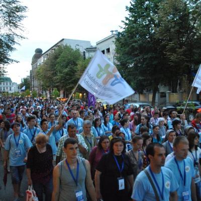 27 iulie: INTC Iaşi: Procesiunea din Piaţa Unirii către catedrala catolică