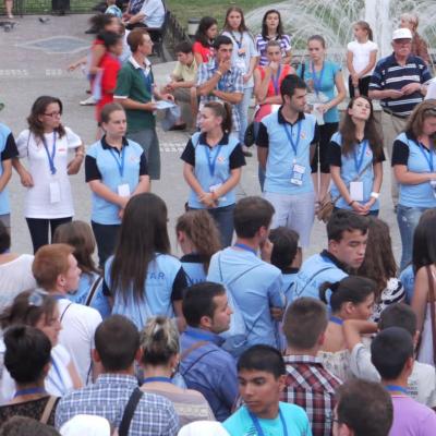 27 iulie: INTC Iaşi: Procesiunea din Piaţa Unirii către catedrala catolică