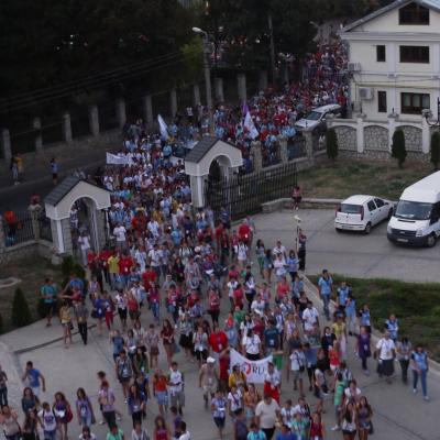 27 iulie: INTC Iaşi: Procesiunea din Piaţa Unirii către catedrala catolică