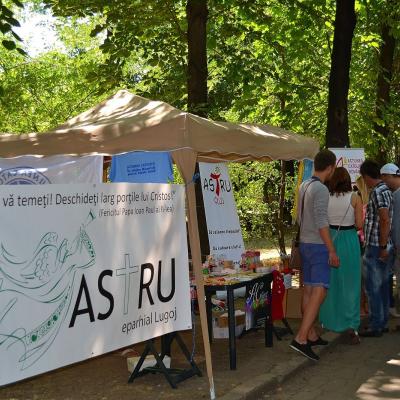 28 iulie: INTC Iaşi: Acţiunea Catolică dăruieşte bucurie!