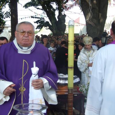 30 iulie: Iugani: Funeraliile părintelui Ioan Gabor
