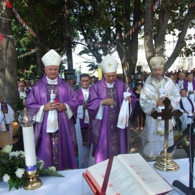 30 iulie: Iugani: Funeraliile părintelui Ioan Gabor