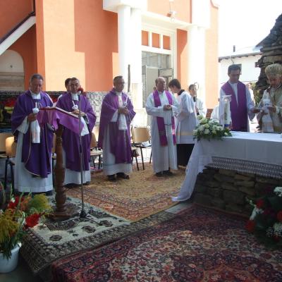 30 iulie: Iugani: Funeraliile părintelui Ioan Gabor
